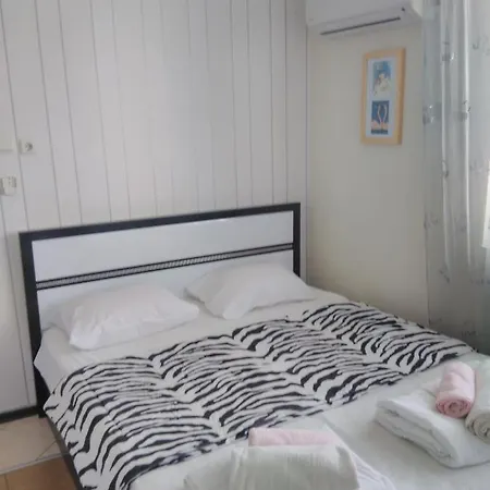 Vendégház синьо лято 3*