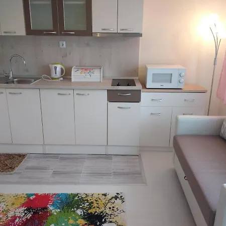 Vendégház синьо лято 3*