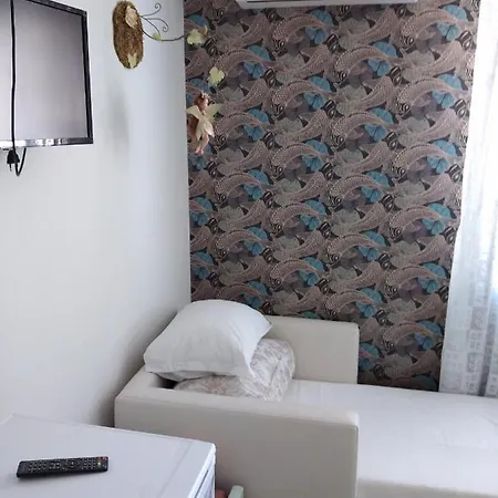 Гостьовий будинок синьо лято 3*