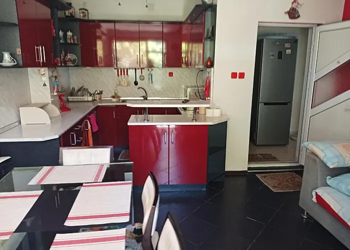 招待所 синьо лято 3*